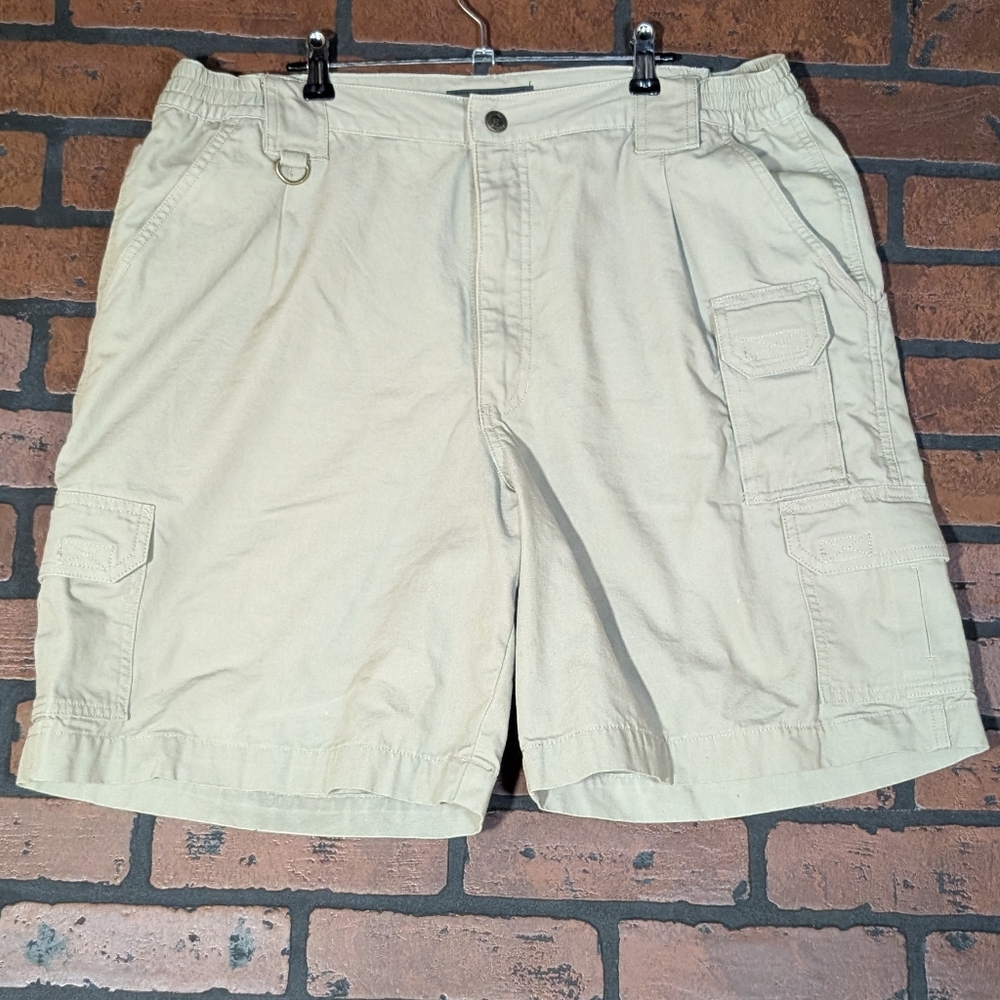 511 Tactical Men's 38 Cotton Cargo Shorts Flexible Waist Angled Back Pockets‎